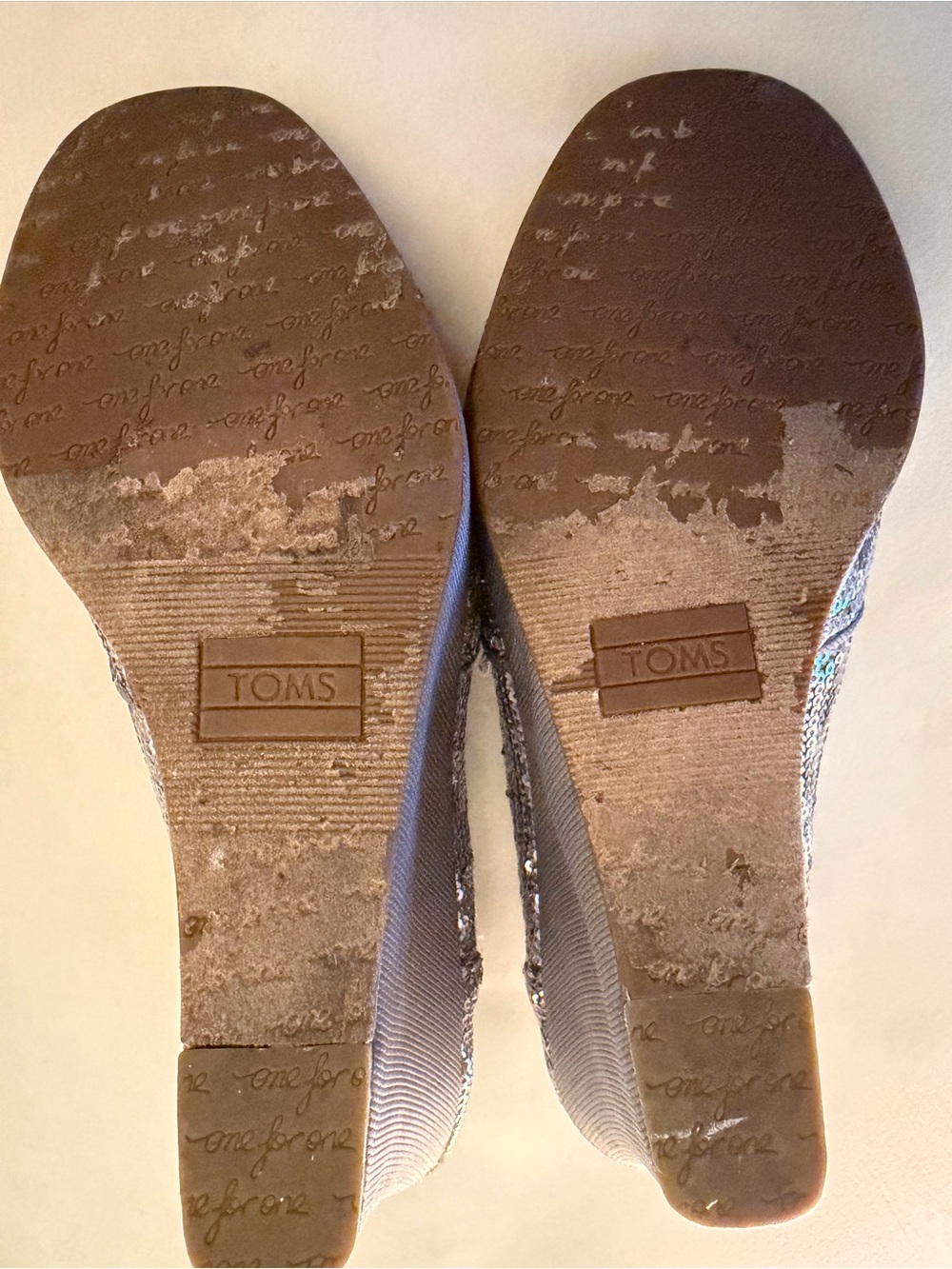 Toms Women's Sequin Slip-On Flats in Silver Gray - Picture 10 of 10